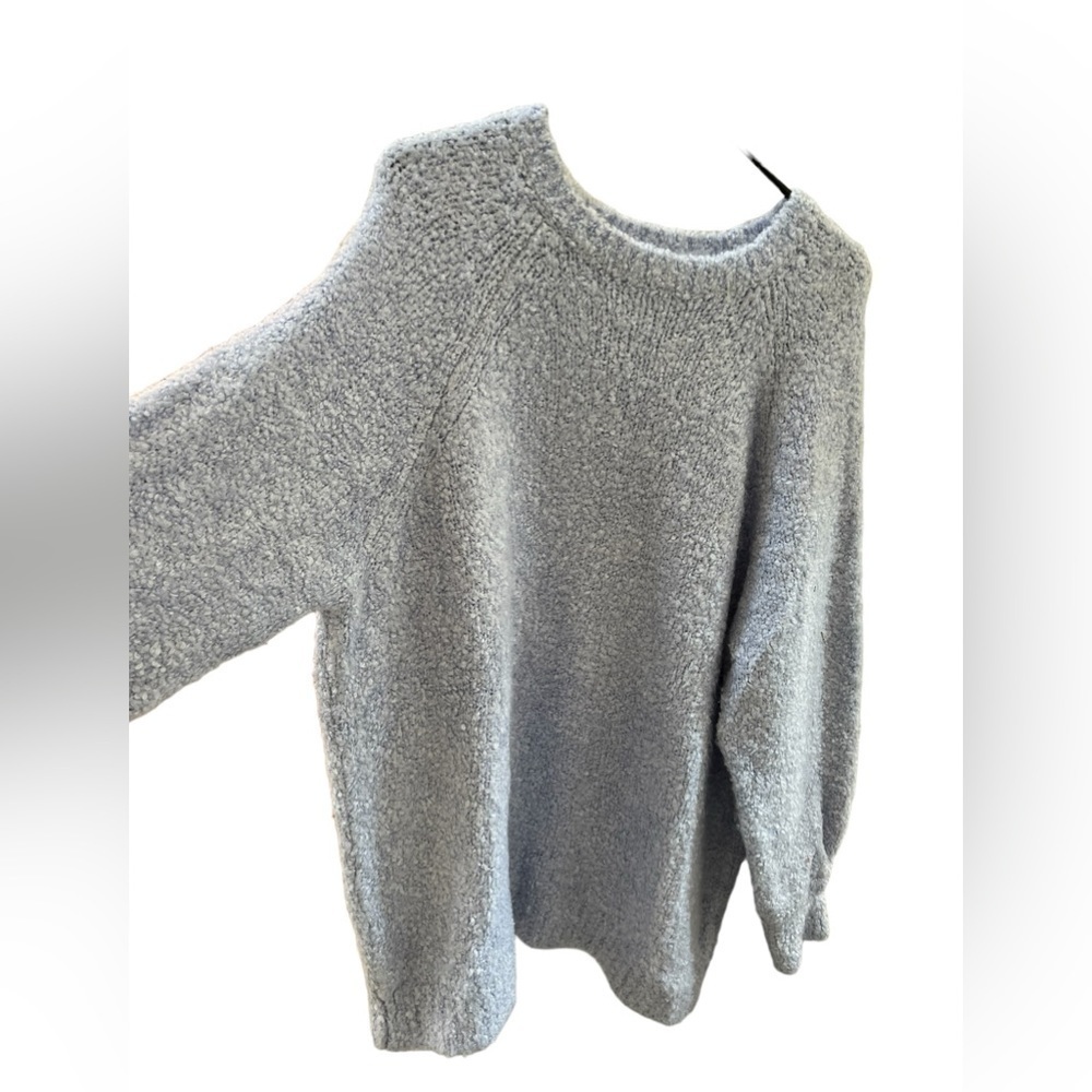 NWOT Women’s Topshop oversized Sweater Blue Size 8-10 super cuddly soft